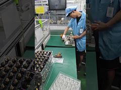 前フィルター用の完全自動バッテリーコンパクト組成