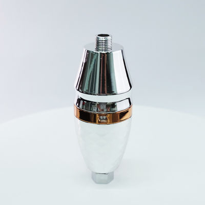 手持ちのプリスティン水素炭素シャワーフィルターシステム 低気圧用