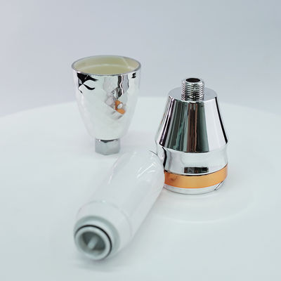 手持ちのプリスティン水素炭素シャワーフィルターシステム 低気圧用